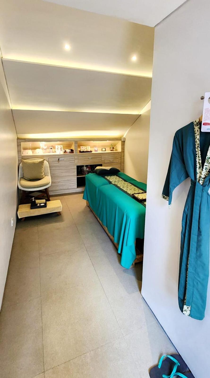 Stana Puri Gopa Hotel Sanur Exteriör bild