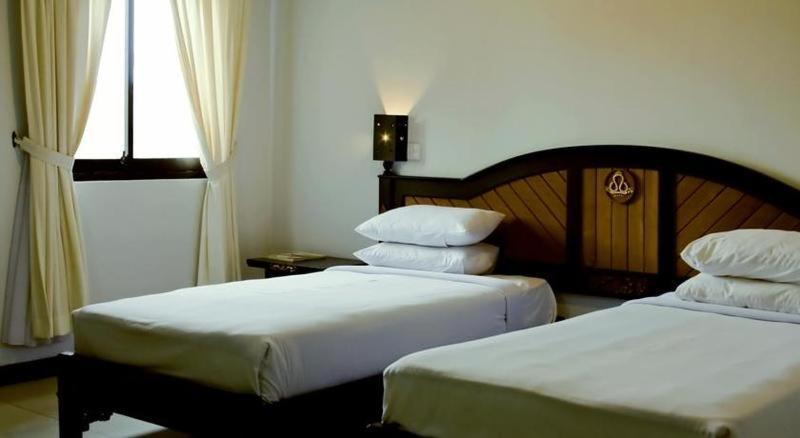 Stana Puri Gopa Hotel Sanur Rum bild